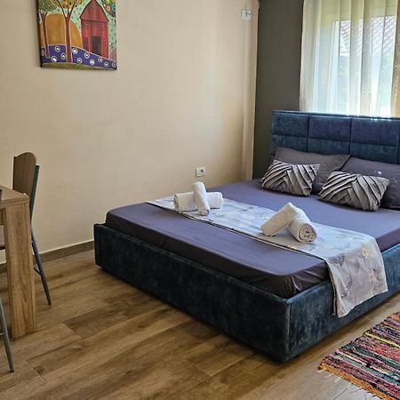 Dua'S Apartment Tiranë Luaran gambar