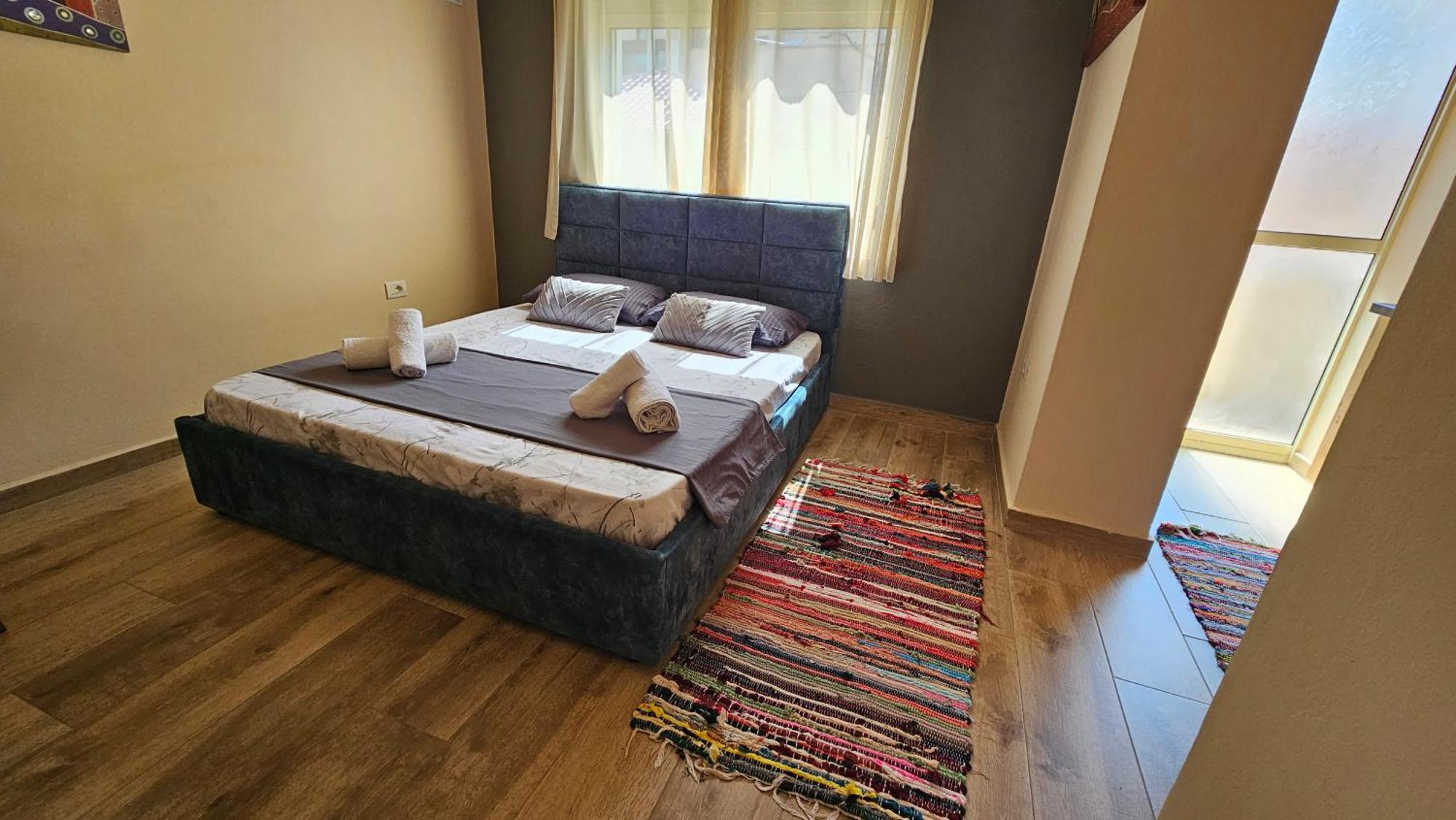 Dua'S Apartment Tiranë Luaran gambar