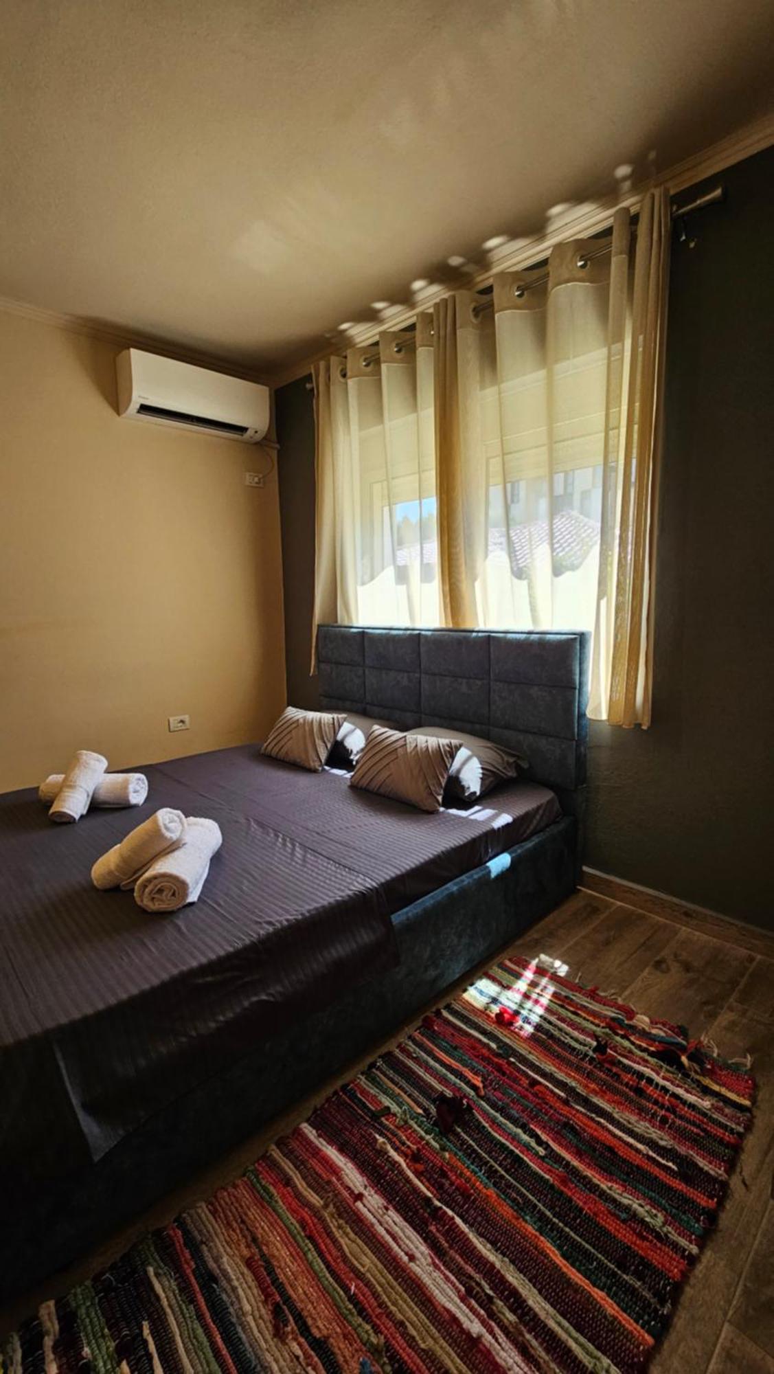 Dua'S Apartment Tiranë Luaran gambar