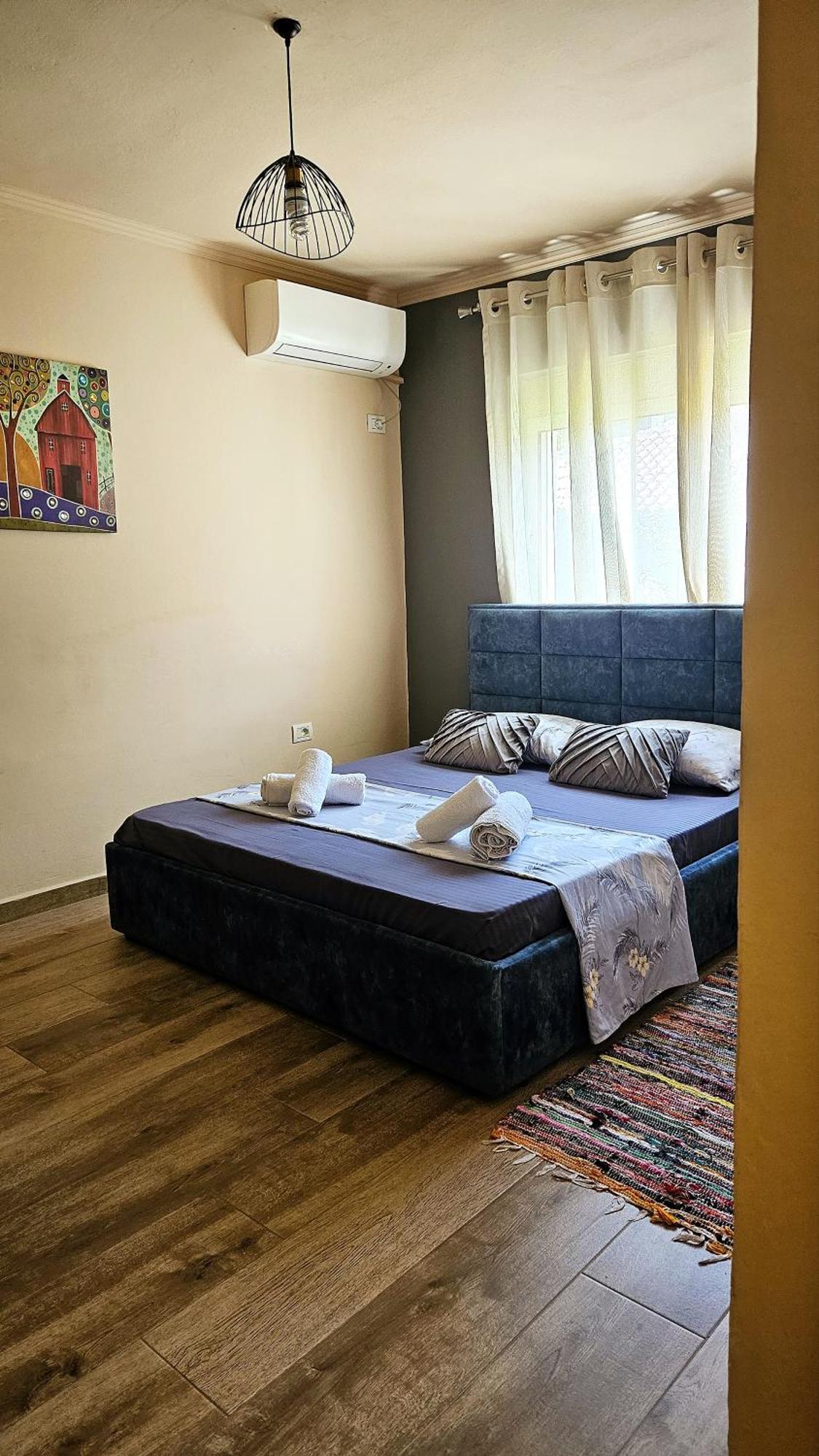 Dua'S Apartment Tiranë Luaran gambar