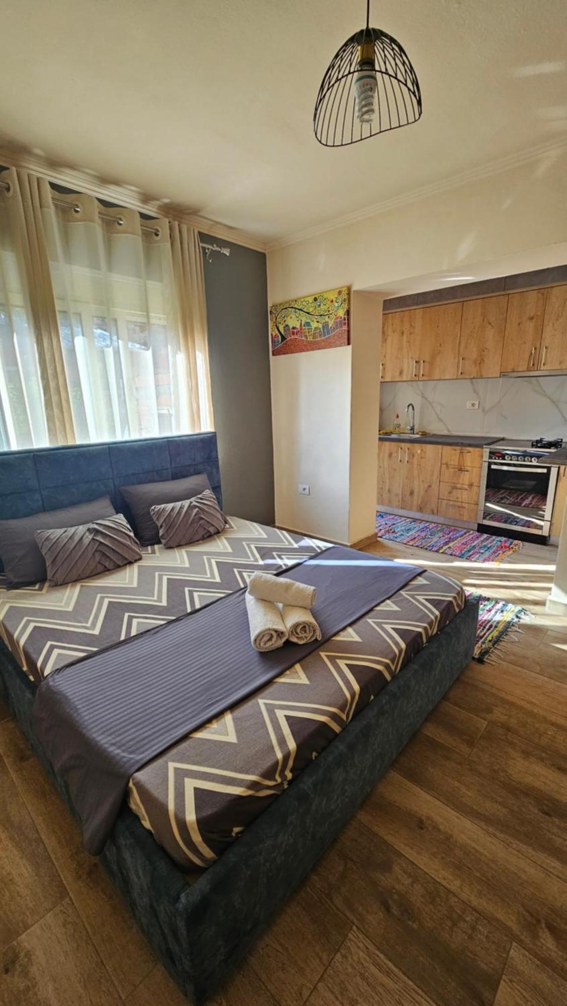 Dua'S Apartment Tiranë Luaran gambar